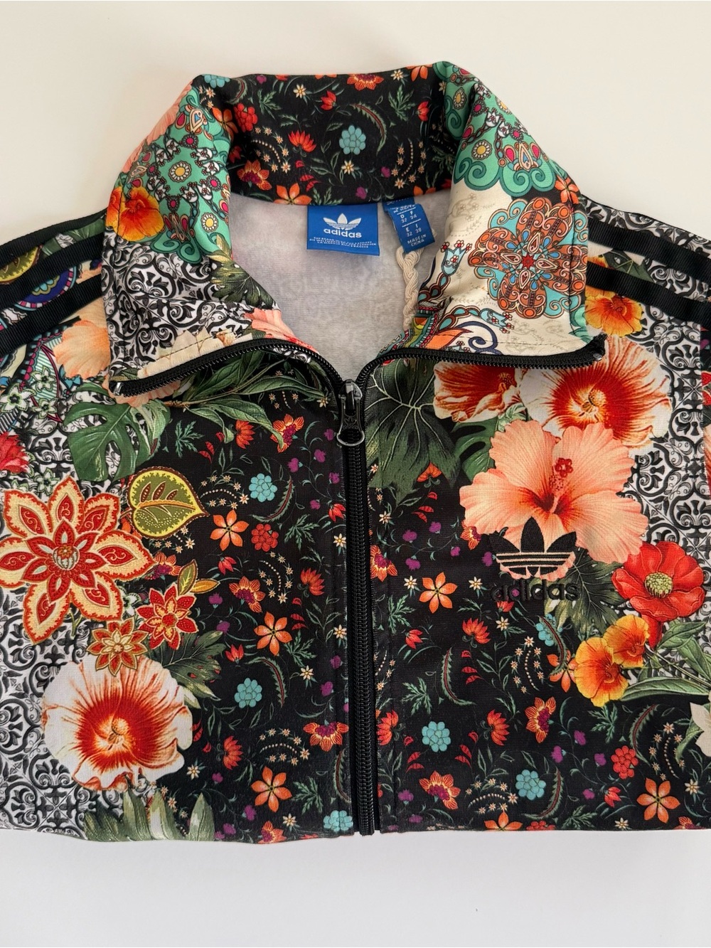 ADIDAS x Farm Rio Collab Women's Jardin Agharta Firebird Track Jacket XS - Picture 9 of 9